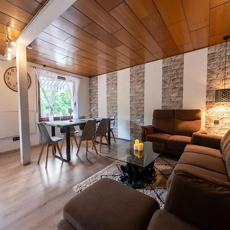 Semesterbostad Serene By The Moselle *