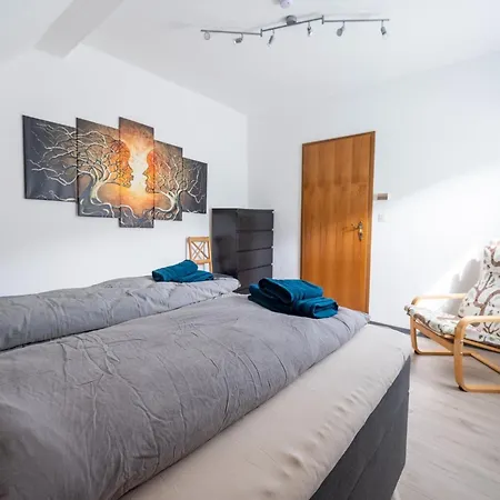 Holiday home Serene In