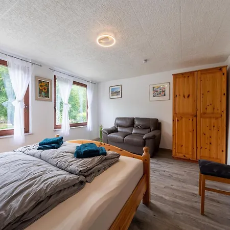 Semesterbostad Serene In *