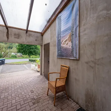 Holiday home Serene In