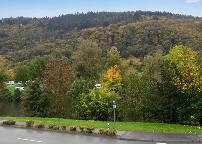 Serene By The Moselle Semesterbostad *